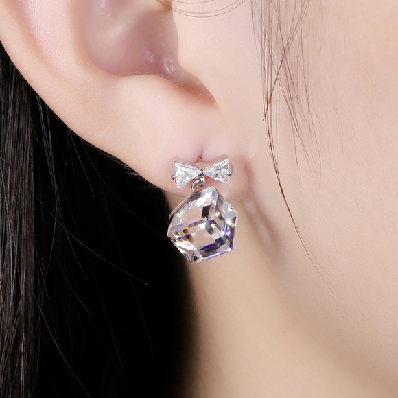 ✨HP💫Bow Tie Earrings - Picture 2 of 6